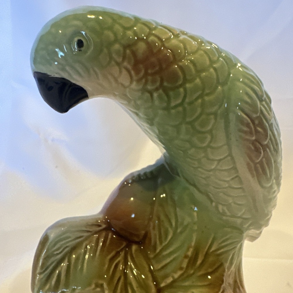 Vintage Ceramic Parrot Beautiful Parakeet 1960's Figurine Made in Brazil 200B EC - Picture 2 of 16